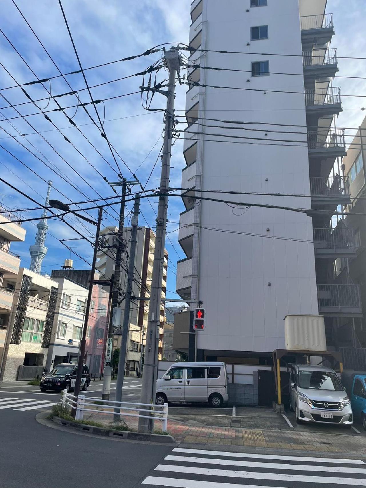 Calum Asakusa Imado Tokyoカルム浅草今戸ツインルーム新築民泊東京浅草隅田川今戸神社近くスカイツリー見えるコンビニコインランドリー近くある浅草駅まで徒歩圏内アクセス便利成田空港羽田空港銀座渋谷東京駅直通 อพาร์ทเม้น *